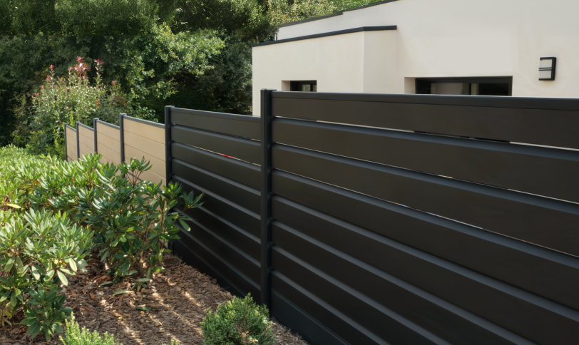 Noir (RAL 2100 mat) Persienne